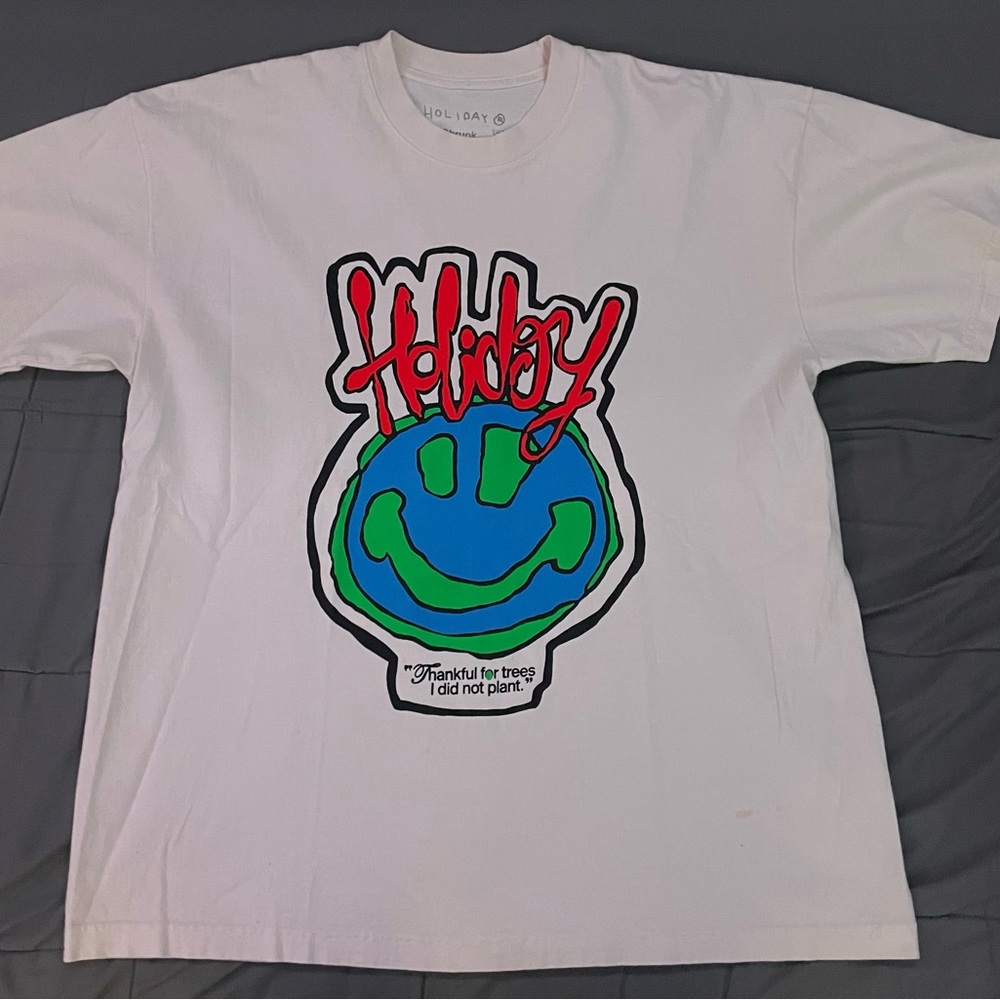 White Graphic T-Shirt with Smiley Design